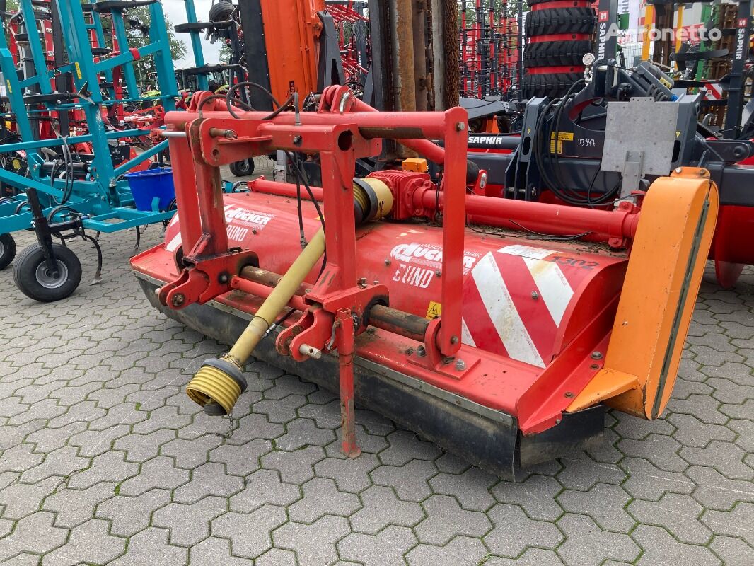 broyeur pour tracteur Dücker UM 27