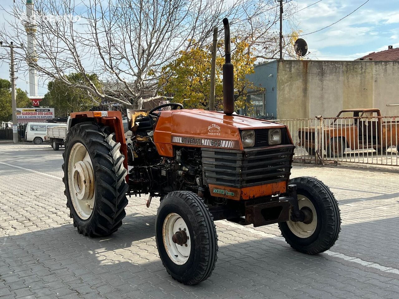 mini-tracteur Universal 643