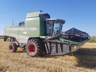 moissonneuse-batteuse Fendt 6300 C