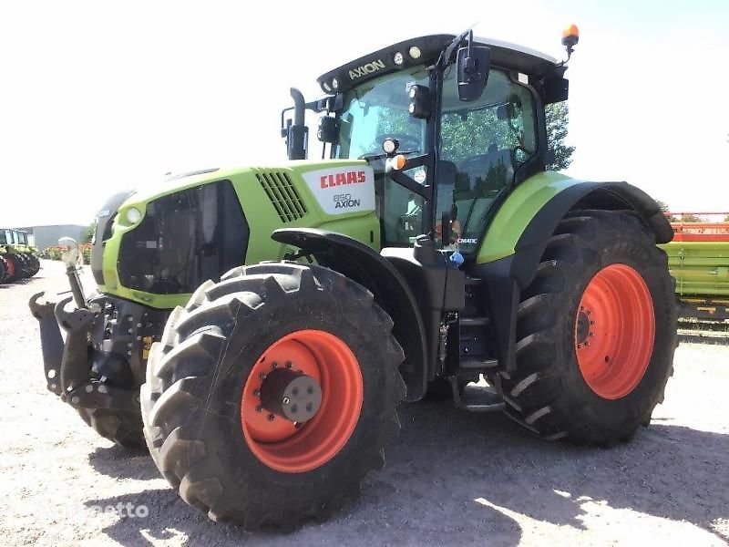 tracteur à roues Claas AXION 850 C-MATIC